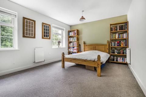 2 Albert Close, Ottery St Mary, EX11 1GR