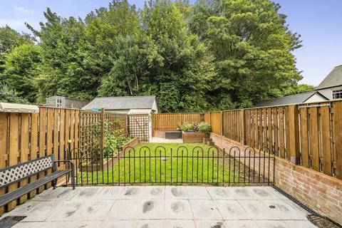 2 Albert Close, Ottery St Mary, EX11 1GR
