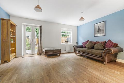 2 Albert Close, Ottery St Mary, EX11 1GR