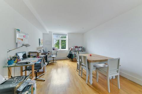 2 bedroom apartment for sale, Vanbrugh Hill, London