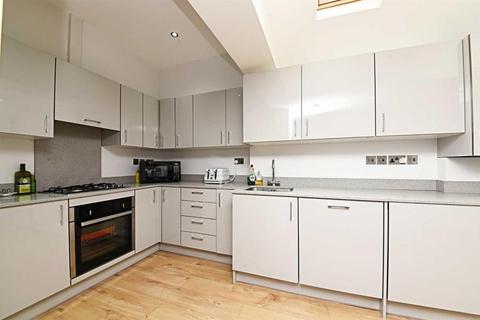 2 bedroom terraced house for sale, LONG LANE, FINCHLEY, N3