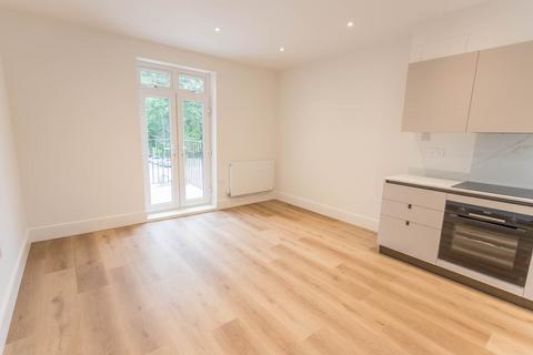 1 bedroom apartment for sale, HIGHCLERE, KINGS ROAD, SUNNINGHILL, ASCOT, BERKSHIRE, SL5 9AD