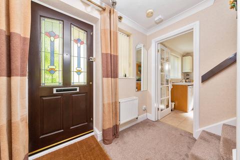 11 Greenside Park, Luton, LU2 7JF