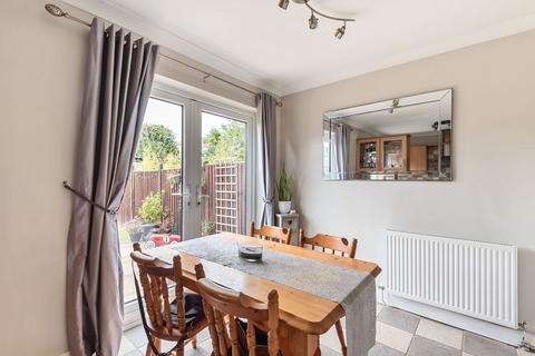 10 Colbert Drive, Leicester, LE3 2JB