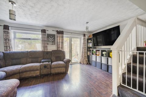 25 Hampton Drive, Grange Park, Swindon, SN5 6EU