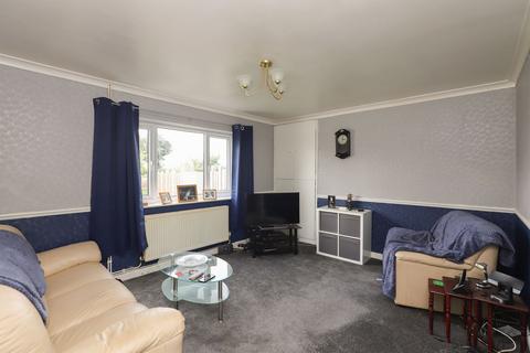 2 Boythorpe Crescent, Chesterfield, S40 2NX