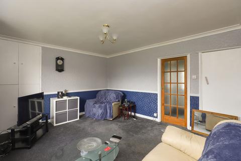 2 Boythorpe Crescent, Chesterfield, S40 2NX
