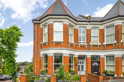 114a Victoria Road, Wood Green, London, N22 7XF