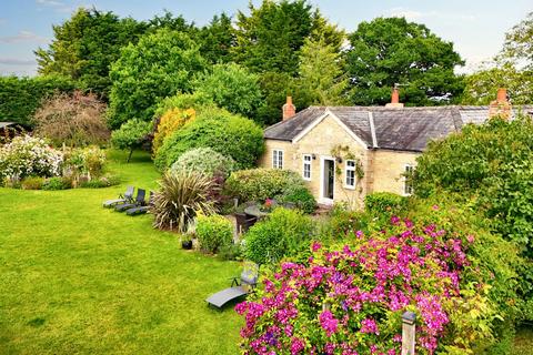 4 bedroom detached bungalow for sale, Bushey Ground, Witney OX29