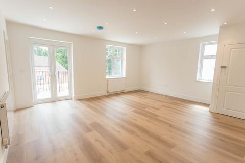 2 bedroom apartment for sale, HIGHCLERE HOUSE, KINGS ROAD, SUNNINGHILL, ASCOT, BERKSHIRE, SL5 9AD