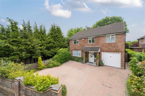 39 Egley Road, Woking, GU22 0AY