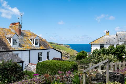 3 bedroom terraced house for sale, 87 Fore Street, Port Isaac