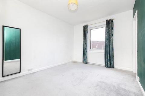 5 Wallace Crescent, Roslin, EH25 9LN