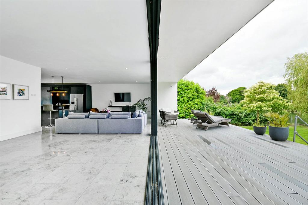 Bi Folds