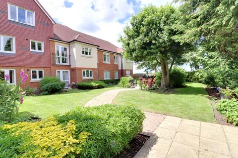 1 bedroom flat for sale, APSLEY LODGE, LONDON ROAD, WATERLOOVILLE