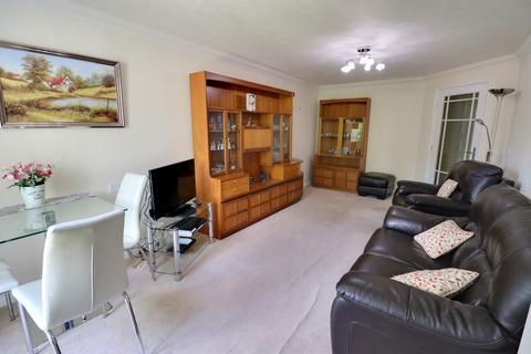 1 bedroom flat for sale, APSLEY LODGE, LONDON ROAD, WATERLOOVILLE