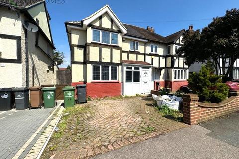 3 bedroom semi-detached house for sale, London E4