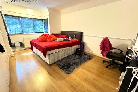 46 New Road, London, E4 8ET