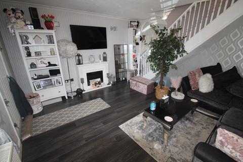 95 Bushy Close, Bletchley, Milton Keynes, MK3 6PX