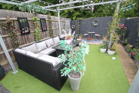 95 Bushy Close, Bletchley, Milton Keynes, MK3 6PX
