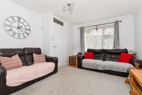 99 Blackburn Road, Greenhill, Herne Bay, CT6 7UT