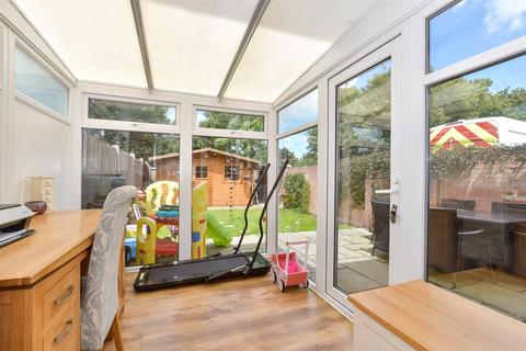 99 Blackburn Road, Greenhill, Herne Bay, CT6 7UT