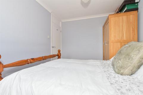 99 Blackburn Road, Greenhill, Herne Bay, CT6 7UT