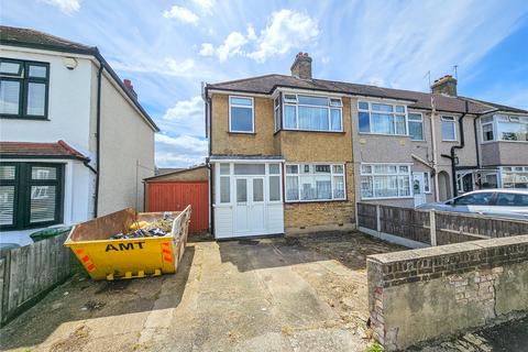115 Essex Road, Romford, RM7 8BB