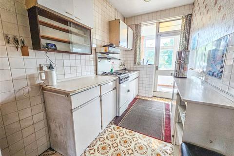 115 Essex Road, Romford, RM7 8BB