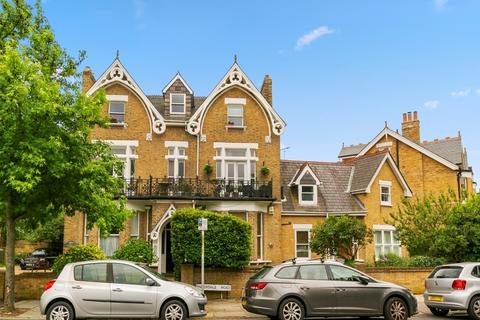 1 bedroom apartment for sale, Ennerdale Lodge, Ennerdale Road, Kew, Richmond, Surrey TW9