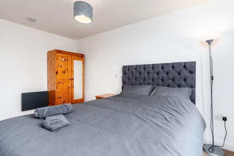 2 bedroom flat to rent, St. John's Walk, Birmingham B5