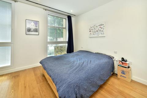 2 bedroom apartment to rent, Highbury Crescent, Highbury, London, N5