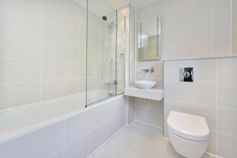 2 bedroom apartment to rent, Highbury Crescent, Highbury, London, N5