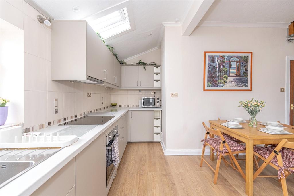 Dining Kitchen Alt