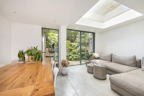 3 bedroom maisonette for sale, Mornington Terrace, London