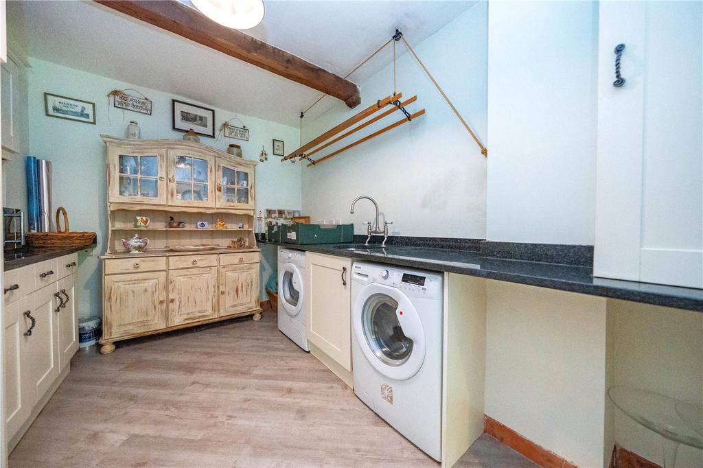 Pantry/Utility Room