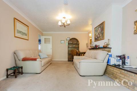 3 bedroom semi-detached bungalow for sale, Firwood Close, Norwich NR1