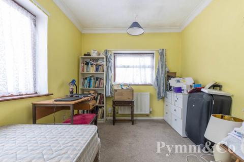 3 bedroom semi-detached bungalow for sale, Firwood Close, Norwich NR1