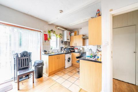 3 bedroom terraced house for sale, Woking,  Surrey,  GU21