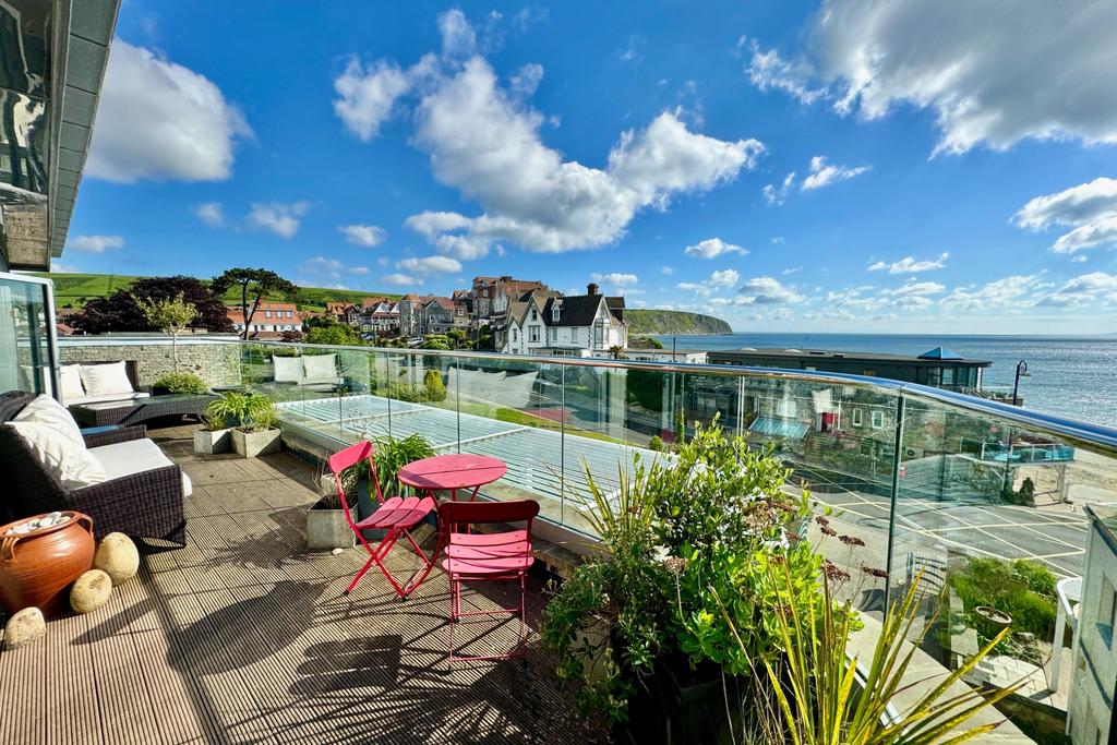 Roof Terrace &amp; View