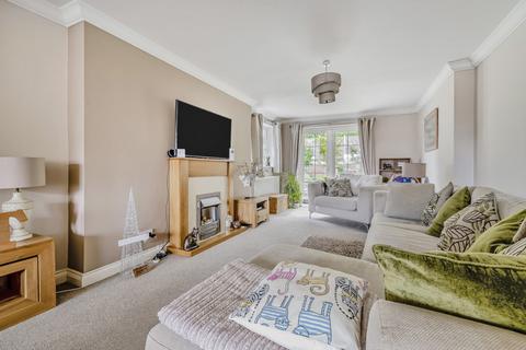 3 bedroom semi-detached house for sale, Railton Close, Reading, Berkshire