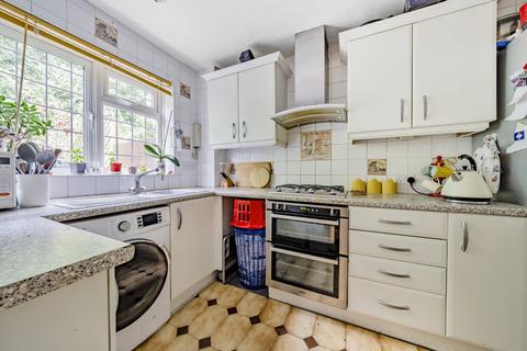 59 Myrtle Close, Erith, DA8 3PT
