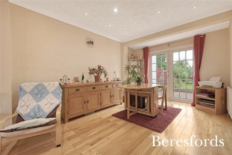 38 Barton Avenue, Romford, RM7 0ND