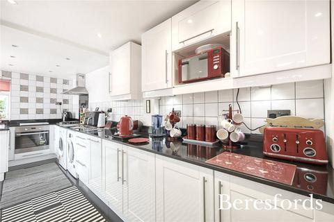 38 Barton Avenue, Romford, RM7 0ND