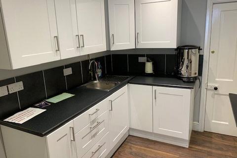 undefined, Victoria Road, Farnborough, Hampshire, GU14