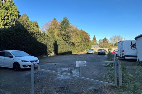 undefined, Victoria Road, Farnborough, Hampshire, GU14