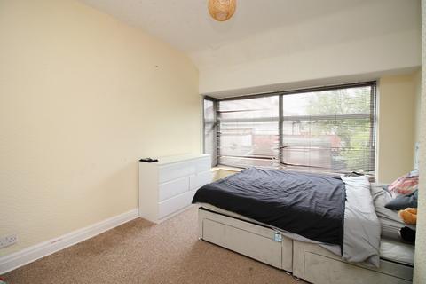 50 Sandhurst Avenue, Blackpool, FY2 9EB