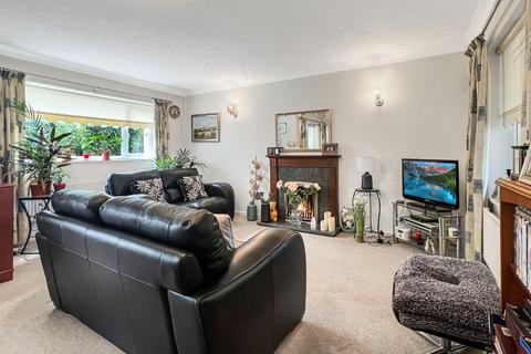 3 bedroom bungalow for sale, Malvern Road, Cambridge CB1