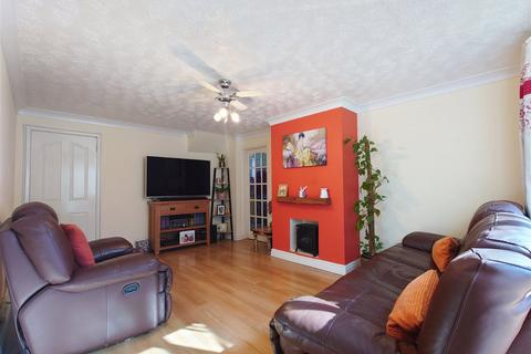 122 Arundel Road, Walton, Peterborough, PE4 6JQ