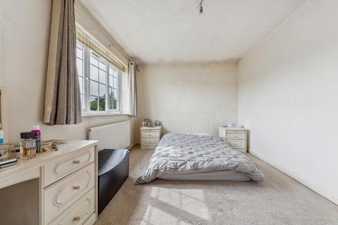 5 Martindale, Iver, SL0 0HX